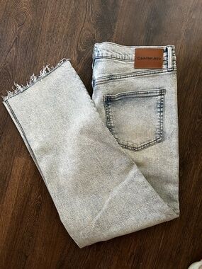 Calvin Klein Jeans Light Wash Denim Jeans High Rise Straight Ankle length